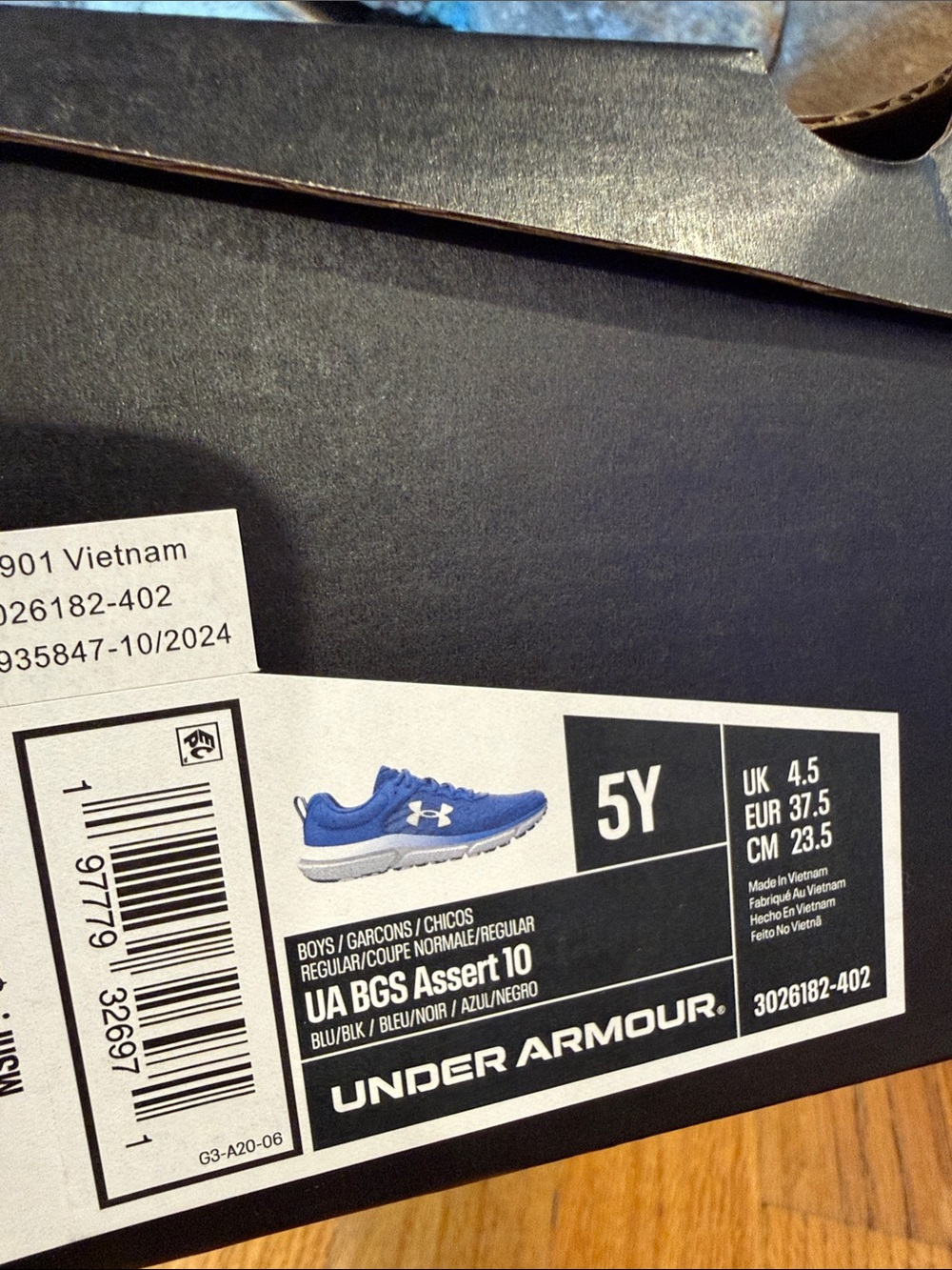 Under Armour Kids Blue Athletic Sneakers with White Logo New Size 5Y - Picture 6 of 6
